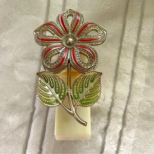 Bath & Body Works Silver & Red Flower Wallflowers Plug In